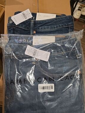 American Eagle Outfitters Men's Medium Blue Athletic Fit FLEX Jeans